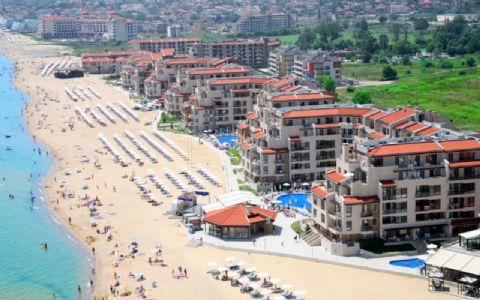 HOLDA Helt FERIE - Sortehavet i Bulgarien! - 50M til stranden - 6 pers. Lejlighed på 100m2